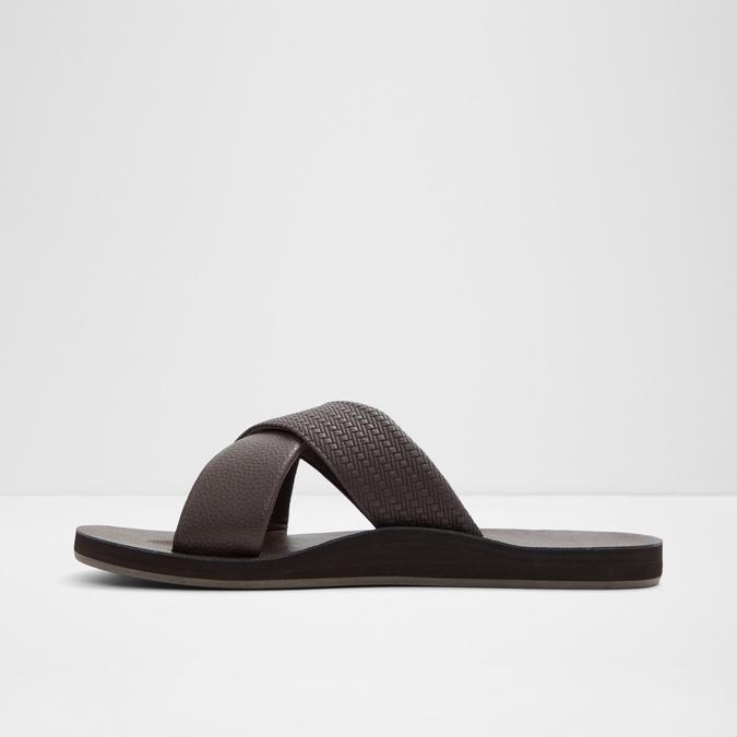 Stmock Men's Brown Cross Strap Sandals image number 3