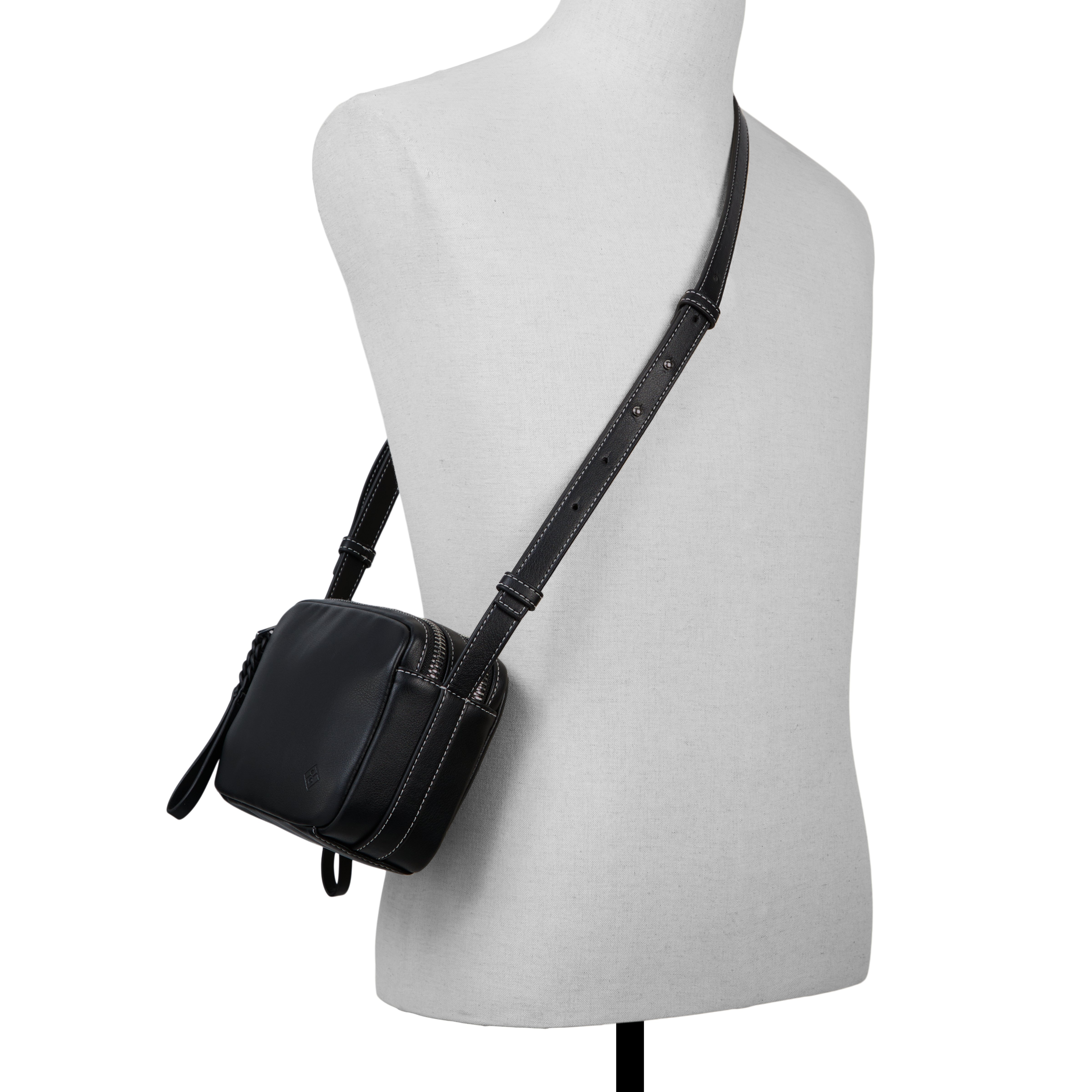 Sayllor Women's Black Cross Body image number 3