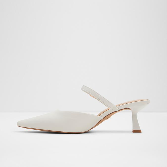 Tawm Women's White Pumps image number 3